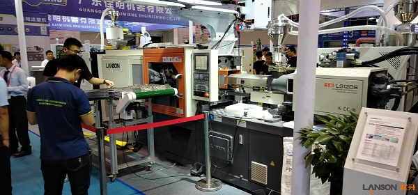 lanson injection moulding machine in exhibition lanson injection moulding machine in exhibition