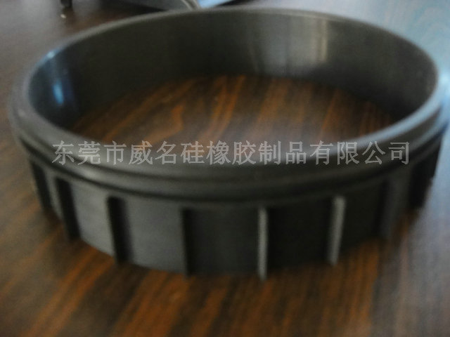 什么是導(dǎo)熱硅膠制品？