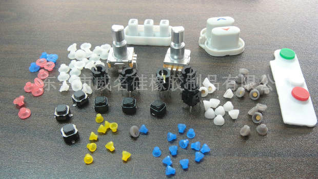 有腳單點(diǎn)硅膠按鍵觸感更真實(shí)